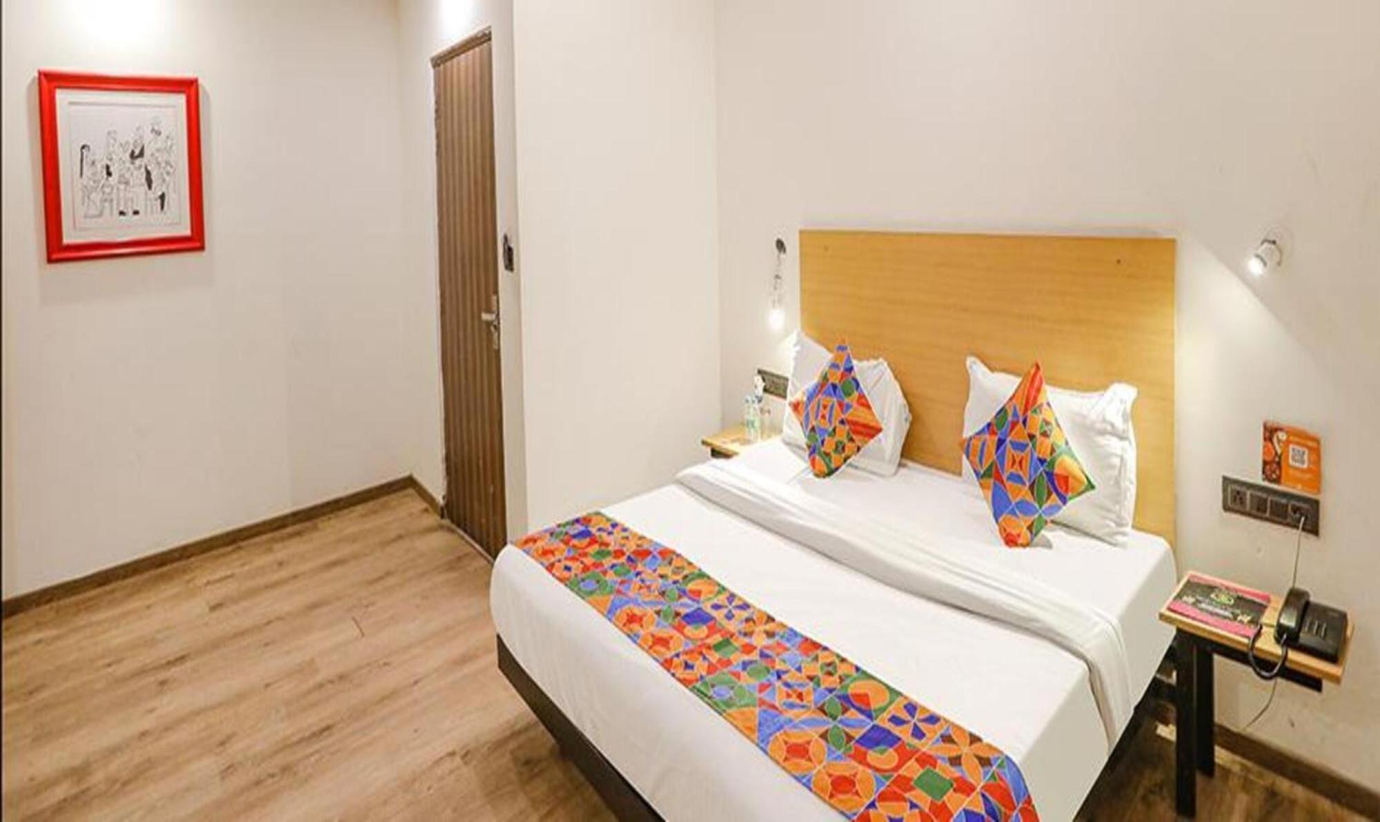 Fabhotel F9 Sector 58 Noida Exterior photo
